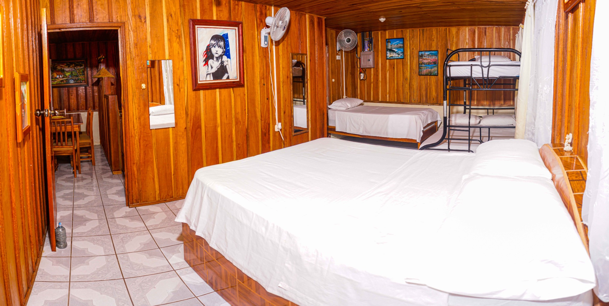 Habitación de la casa de Rancho Verde